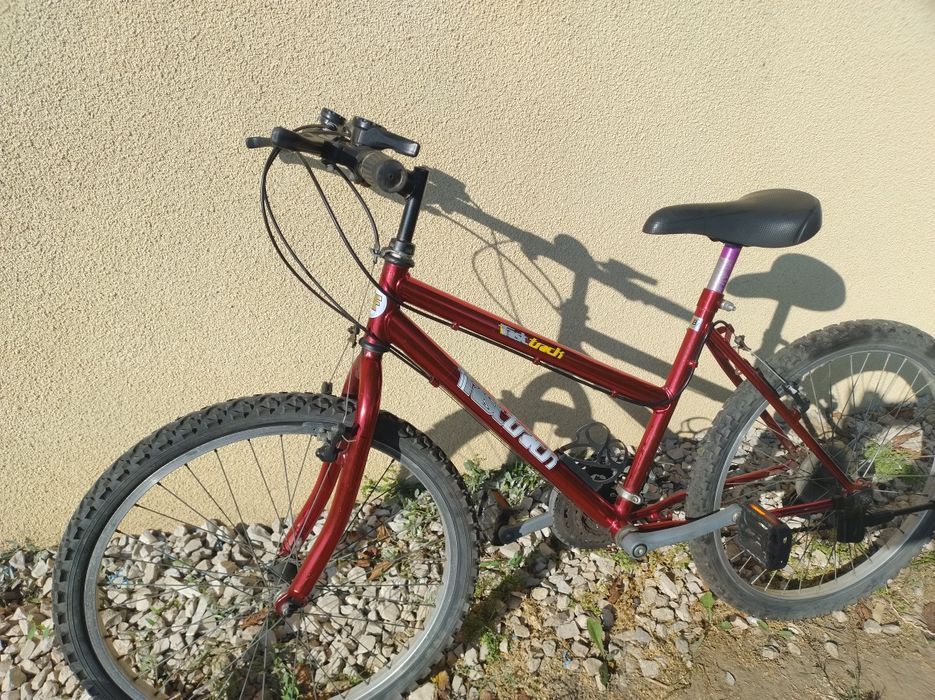 Rower Fast track piękny metaliczny kolor koła 24 rowerek z przerzutkam