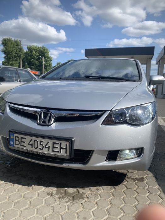 Honda civic 4D 1.8 г/б акпп