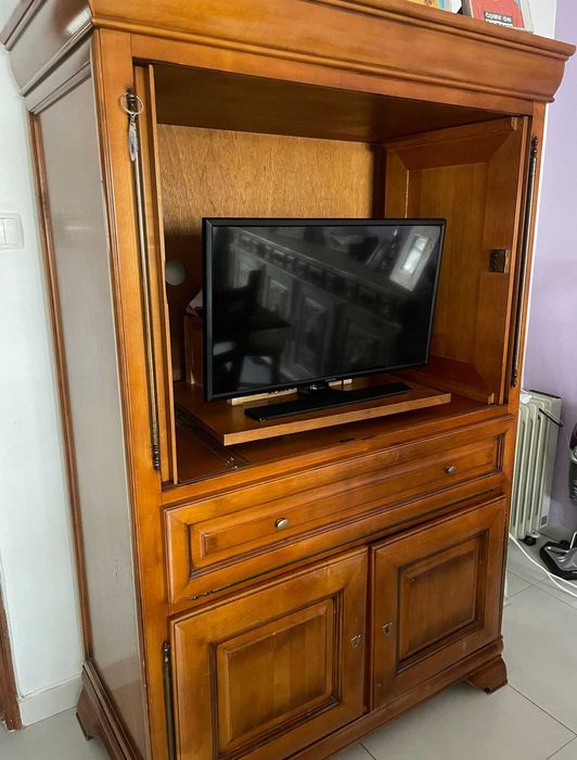 Móvel TV de madeira