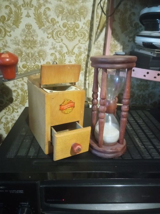 Кофемолка ручная Часы песочные