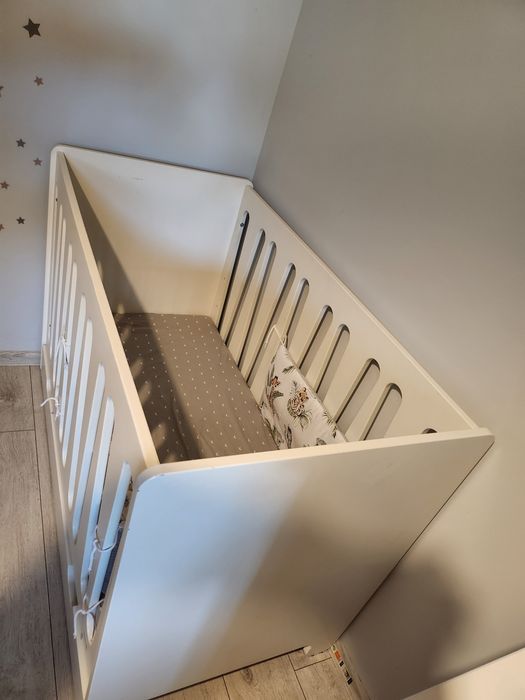 Łóżeczko dziecięce Pinio białe z szuflada 60x120 plus materac