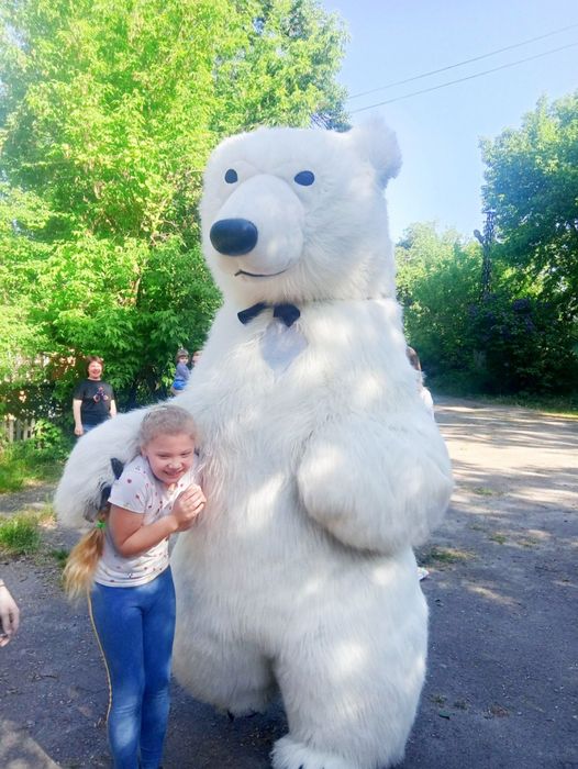 Веселий Пес Патрон Білий Мішка Ведмідь на День народження