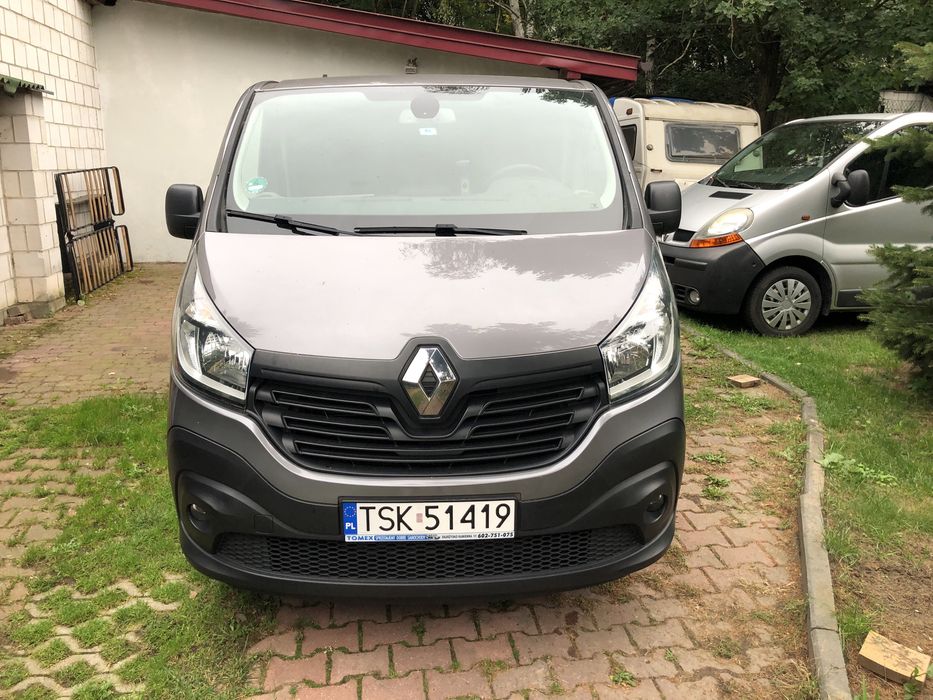 Wynajem busa 9 osób Renault Trafic