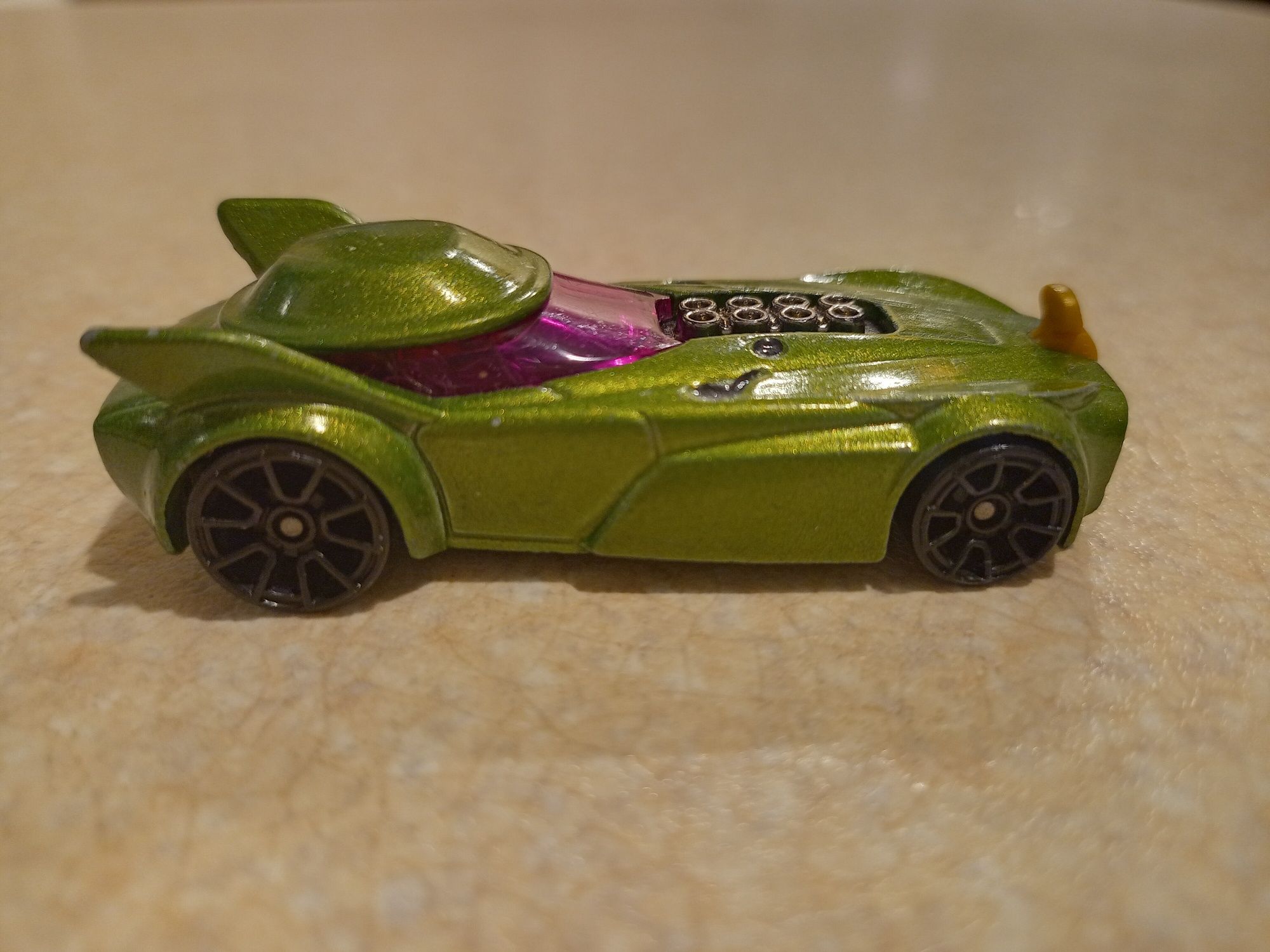 Hot Wheels The Riddler Хот Вілс авто Загадника