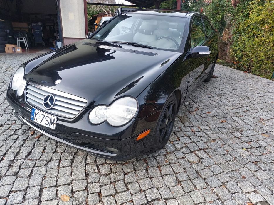 Mercedes-Benz Klasa C Na sprzedaż Mercedes C 230 Kompressor (W203) z silnikiem 1.8 192KM LPG