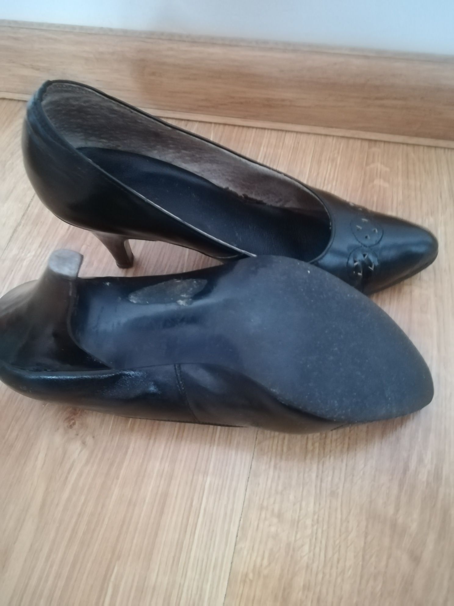 Buty na obcasie czółenka damskie roz 35