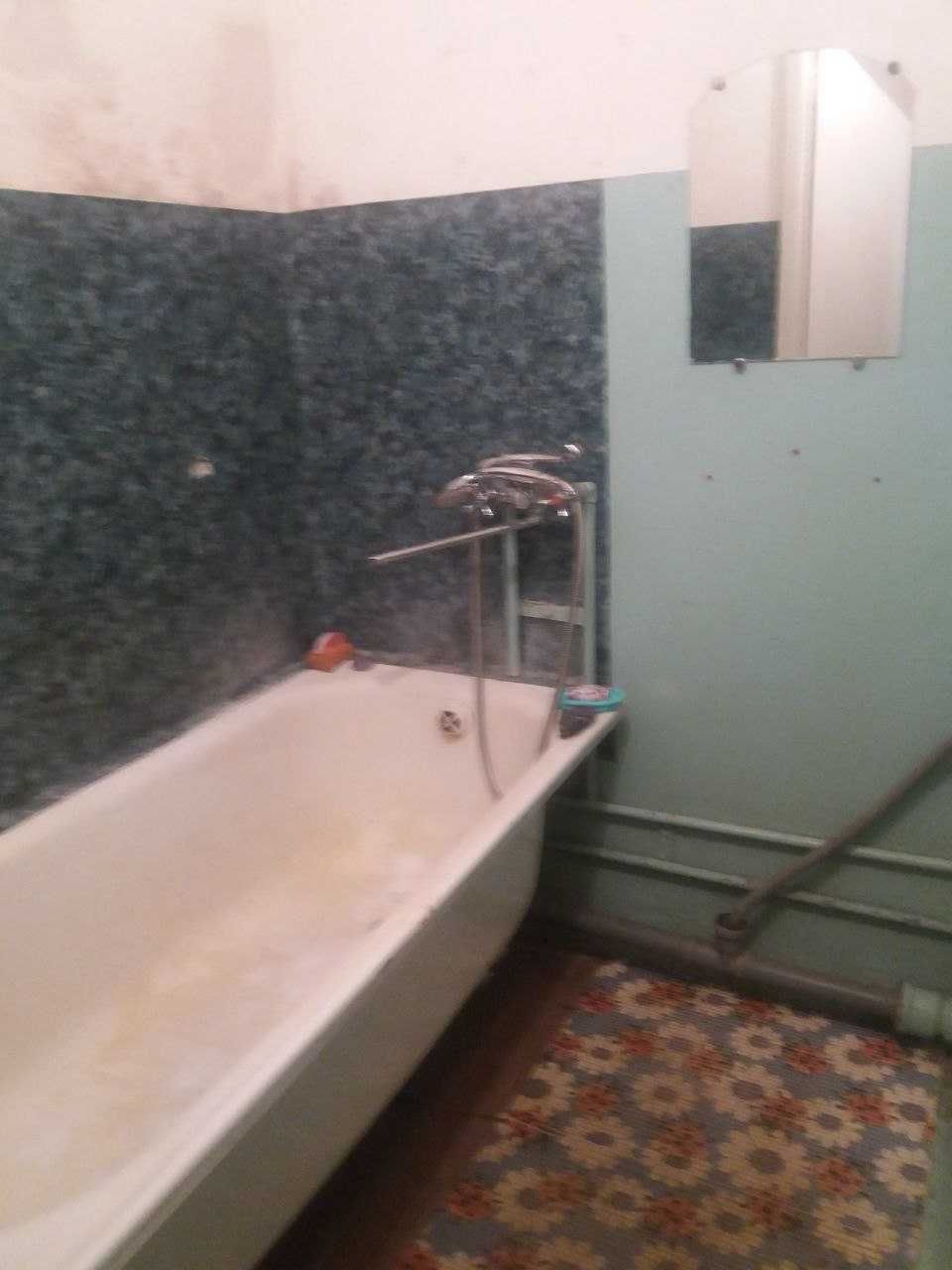Срочно продам 1  комнатную квартиру в центре Чугуева!