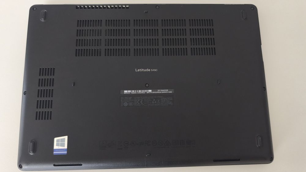 Ноутбук Dell Latitude 5490 | i7-8650U | 8 ГБ RAM | 512 ГБ SSD | Ліценз