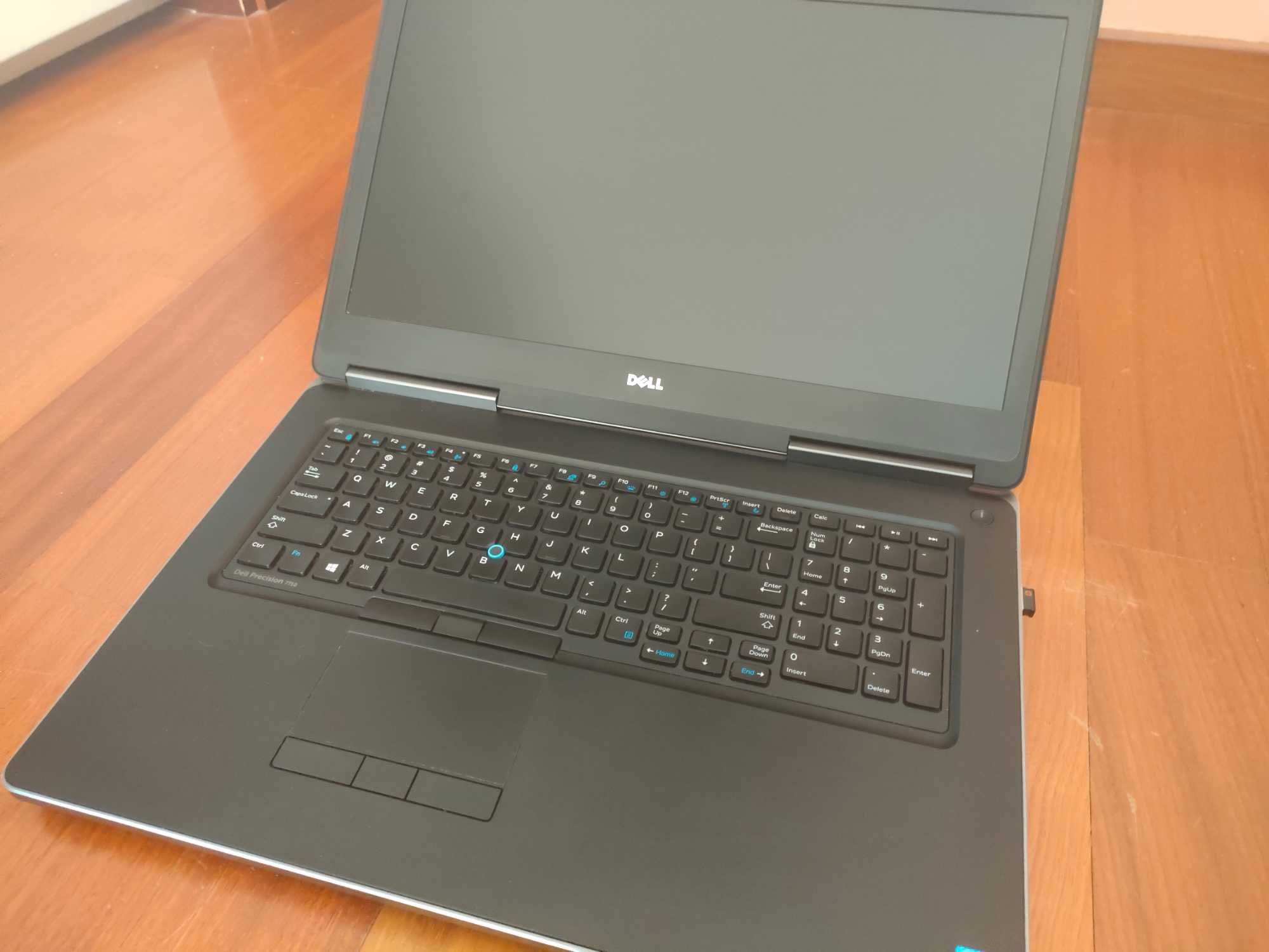 Dell Precision 7710 32GB 1TB 1000GB SSD FULL HD Intel Xeon