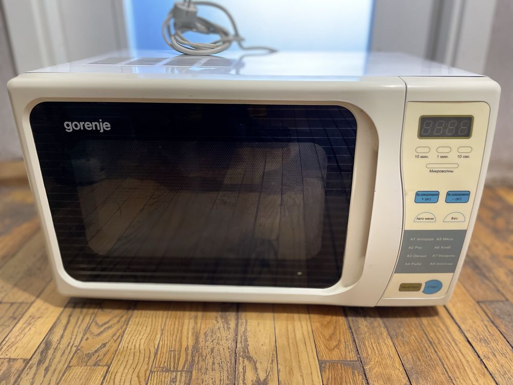 Мікрохвильова піч GORENJE MO-230 DW