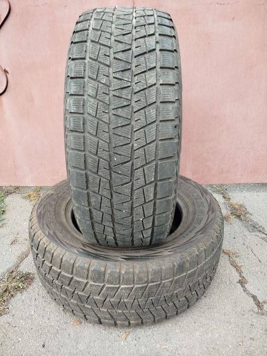 Продам два зимних колеса BRIDGESTONE BLIZZAK 285/60 R18