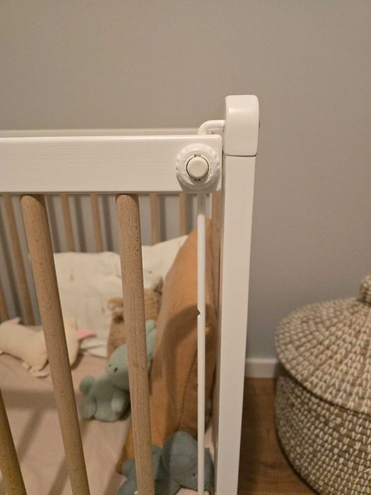 Berço Zara Home branco e madeira, com barra ajustável. COMO NOVO!