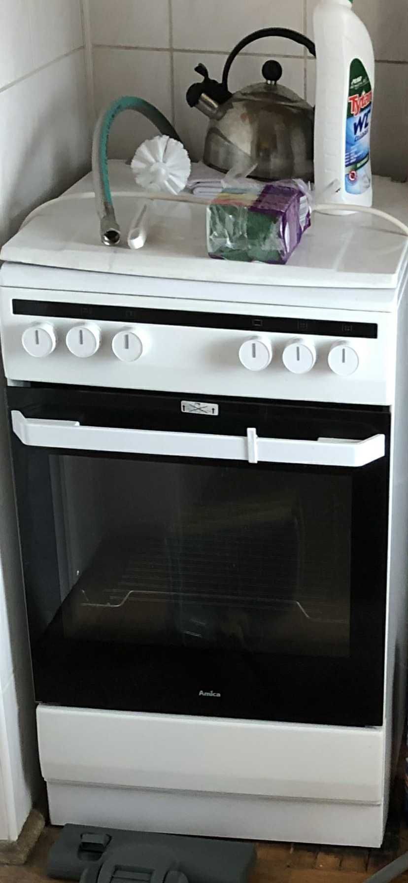 Kuchenka wolnostojąca Amica SHM 5865 W