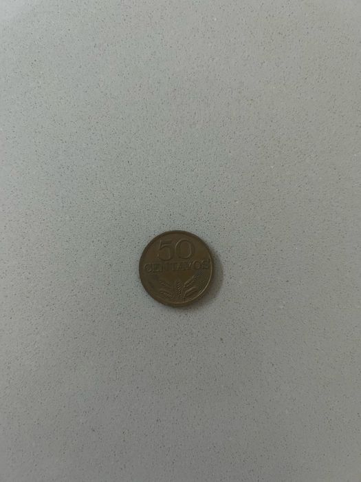 Moedas de 5, XX e 50 Centavos