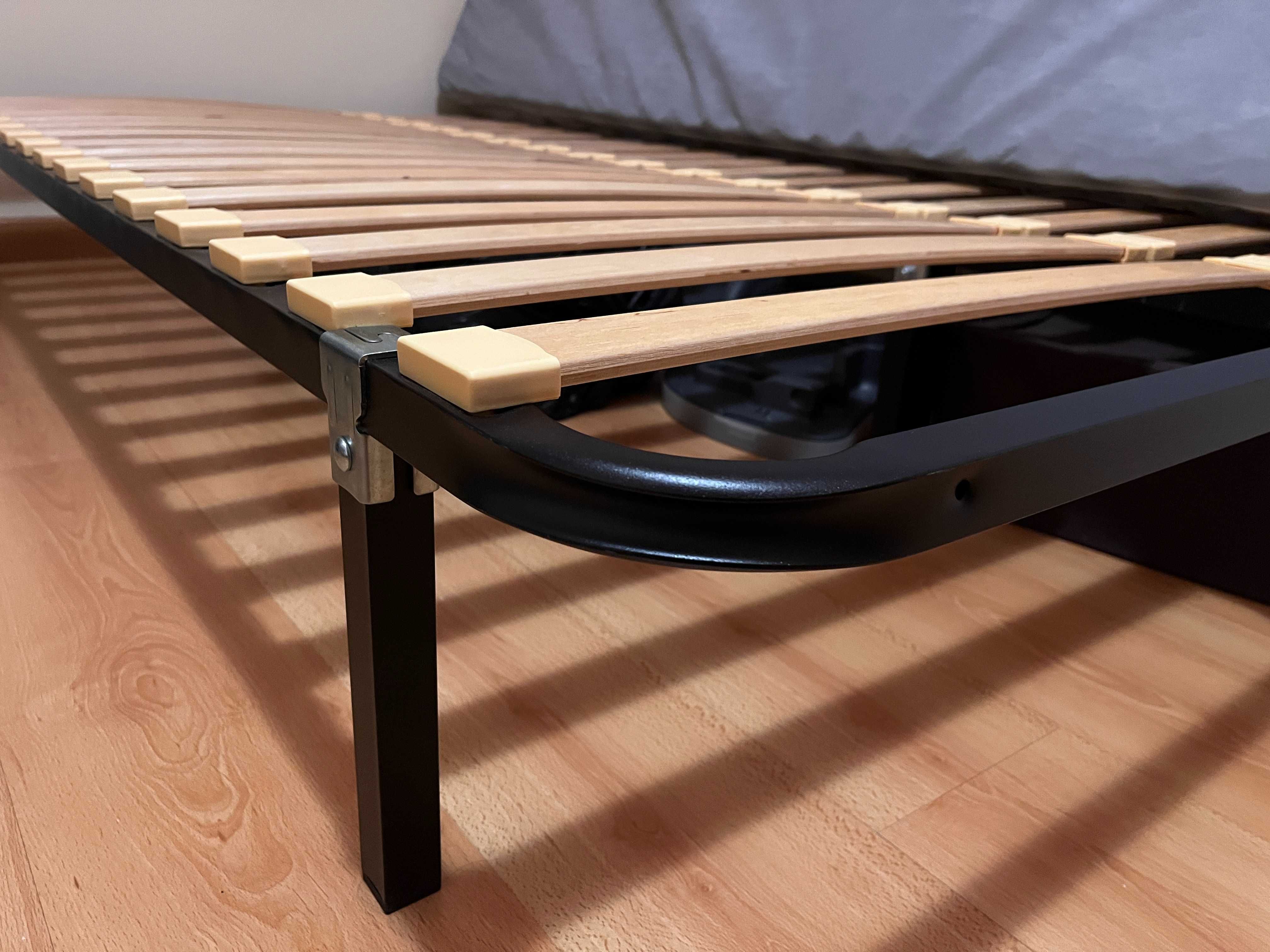 Cama de Casal IKEA (Colchão + Estrado Versátil) - Em Ótimo Estado