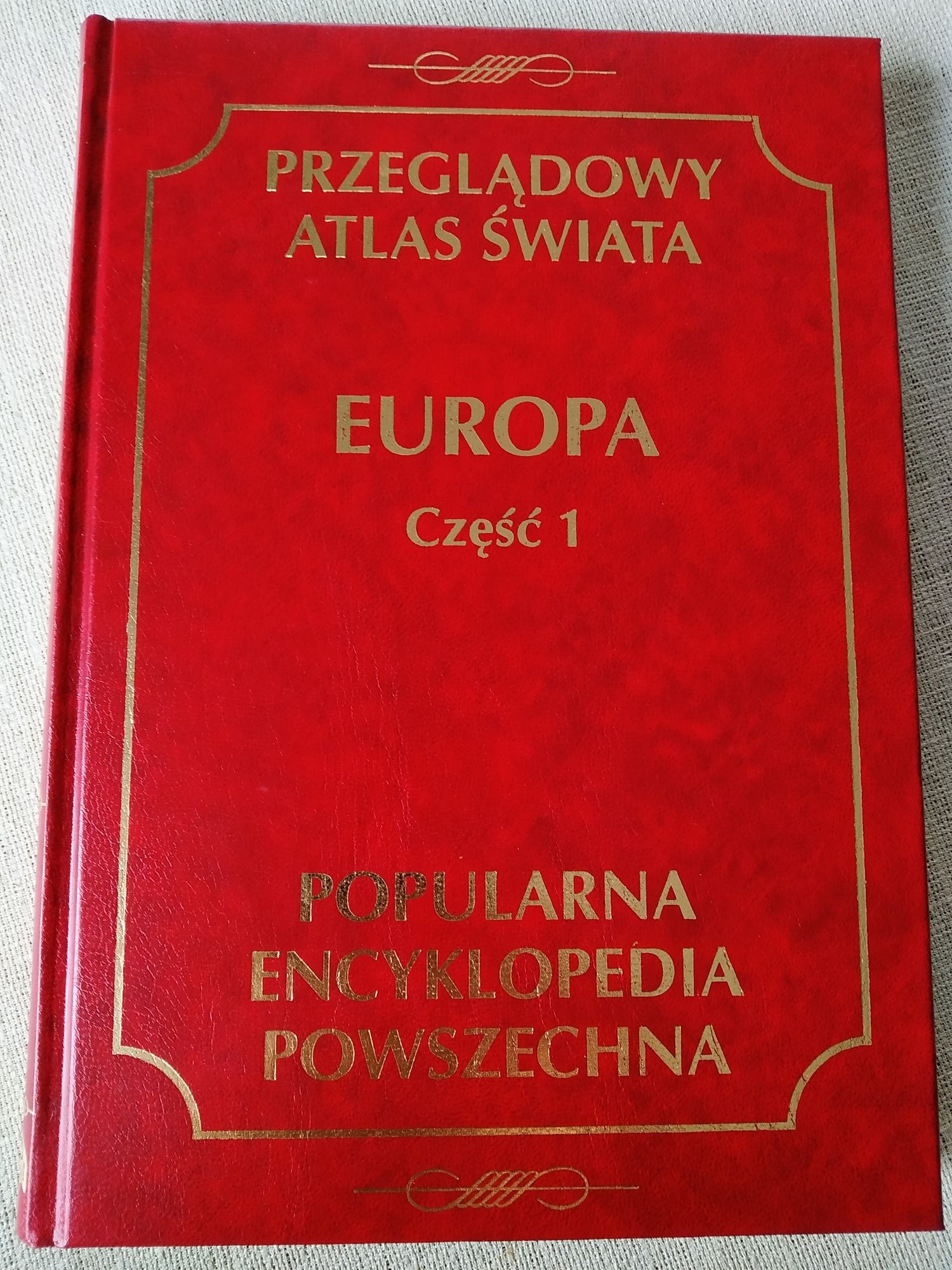 Przeglądowy atlas świata. Wydawnictwo Fogra