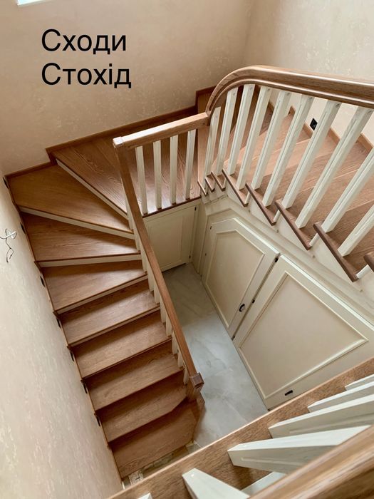 Сходи в будинку, лестница на 2 етаж. Проект, виготовлення, монтаж.