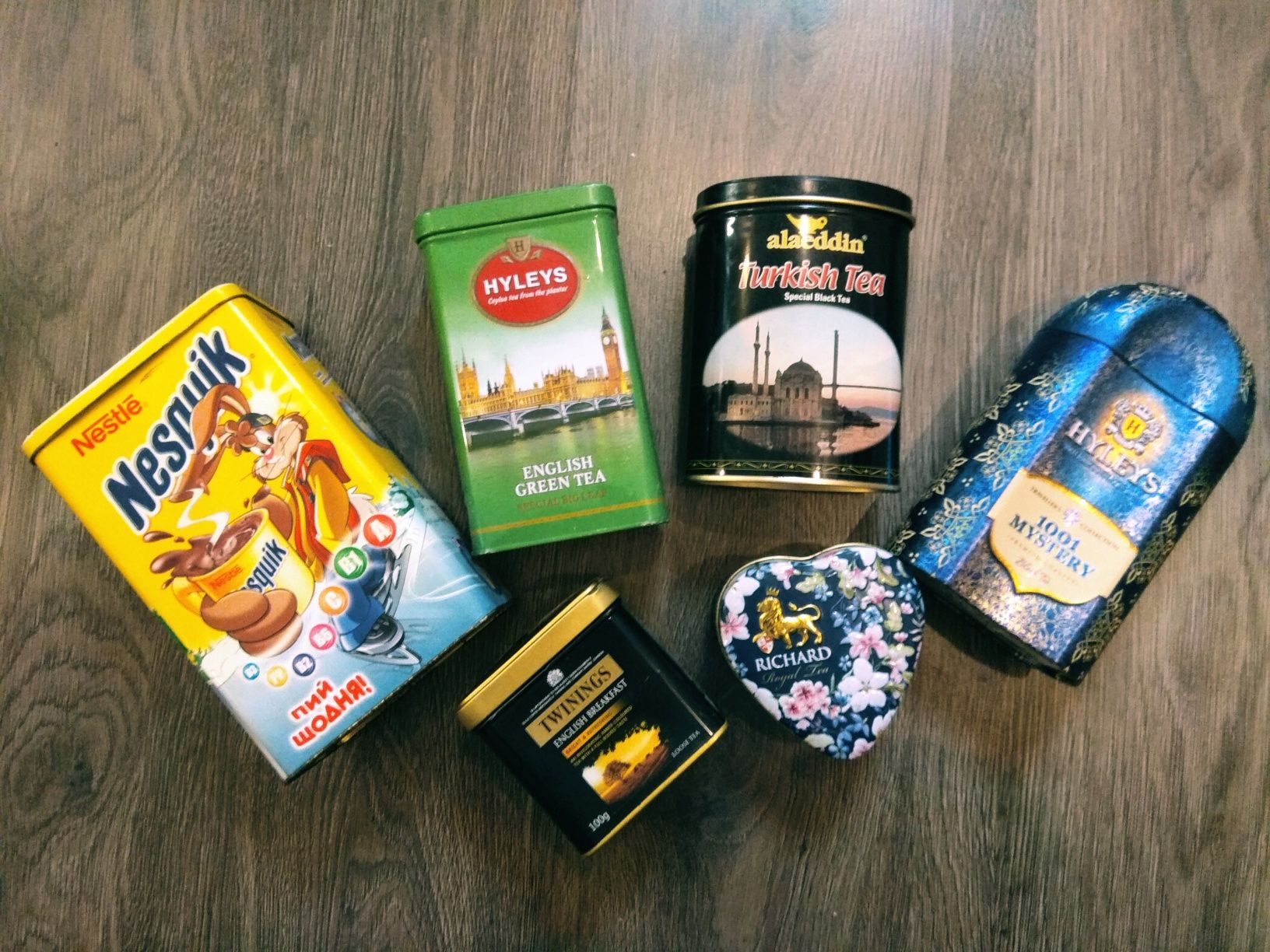 Жестяная коробка
