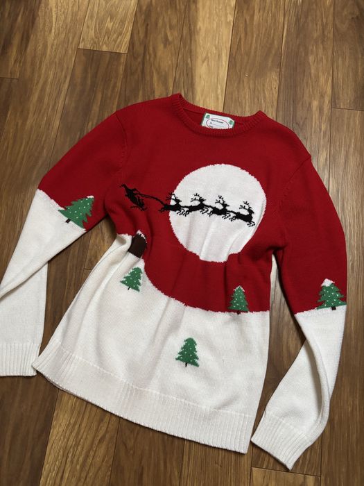 Świąteczny sweter m uniwersalny biało czerwony