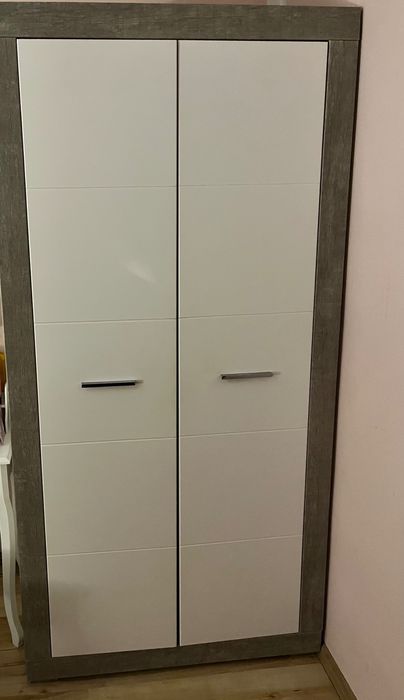 Szafa oraz komoda w stanie bardzo dobrym