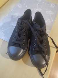 Czarne klasyczne trampki Vico Casual Shoes 38