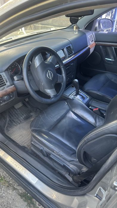 Опель вектра С 2004 года