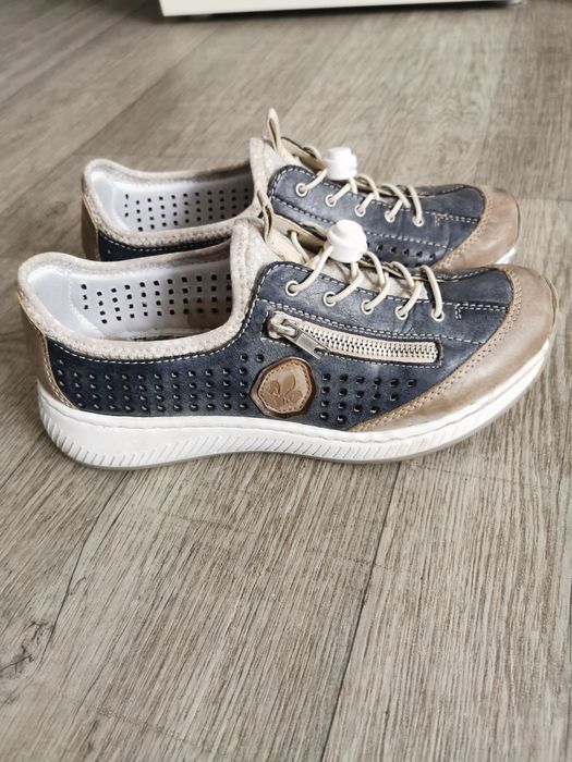 Buty sportowe damskie sneakersy Rieker r. 40 miękka wkładka