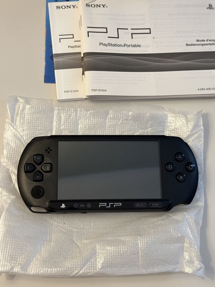 PSP Street E-1004 zestaw z pudełkiem !