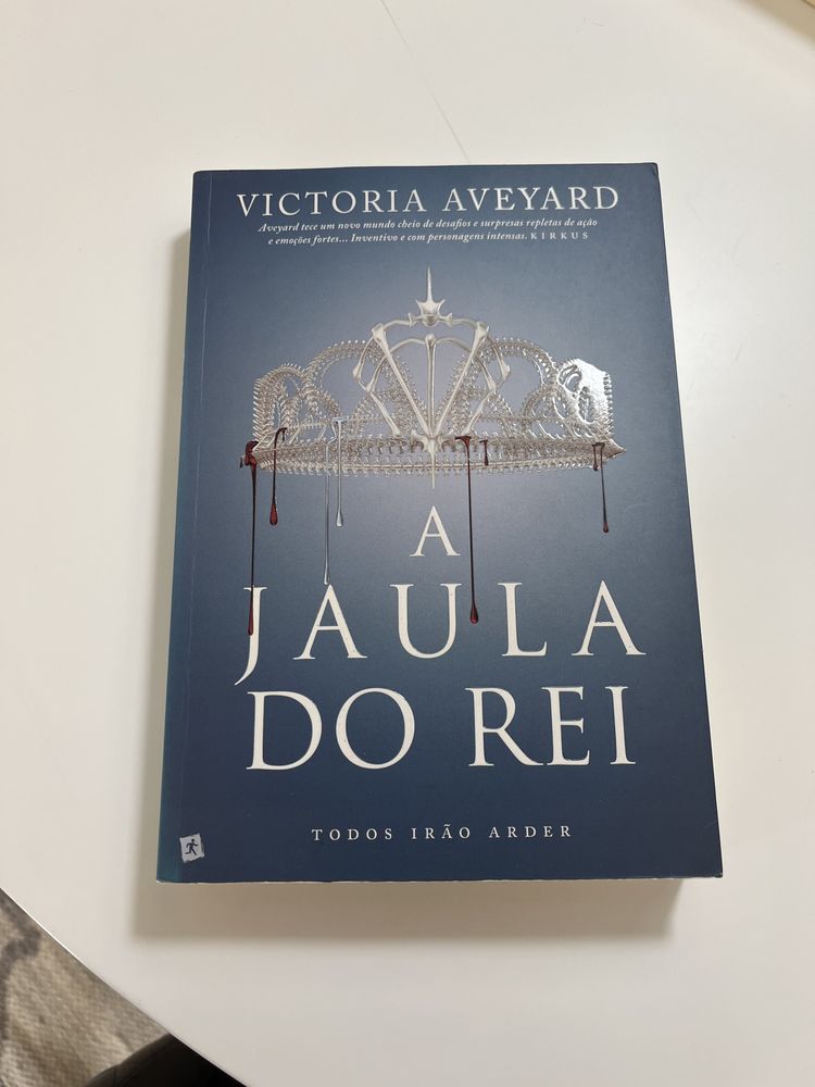 Livros da coleção “A Rainha Vermelha”