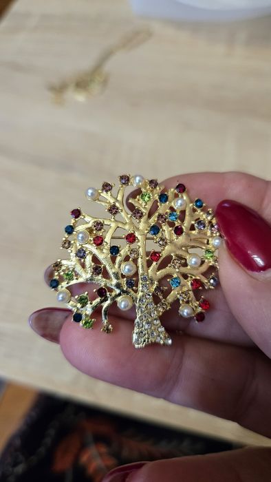 Broszka drzewko szczęścia.