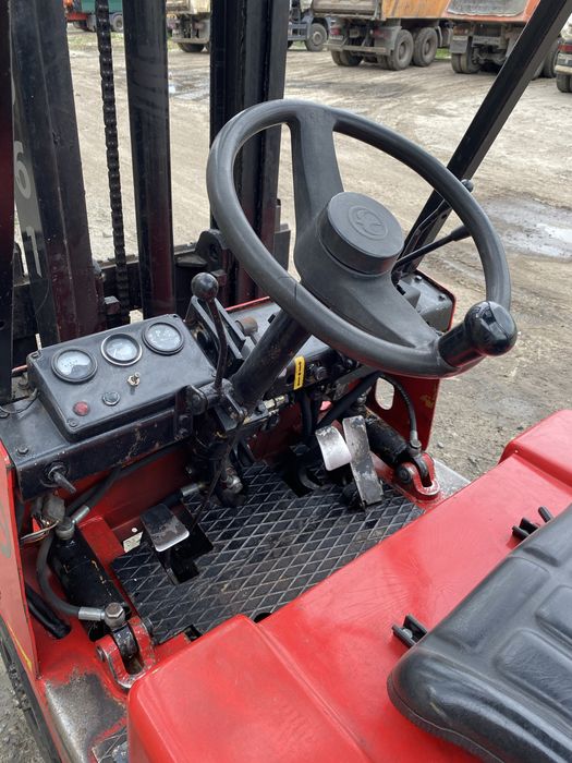 Продам погрузчика Balcancar DV 1661