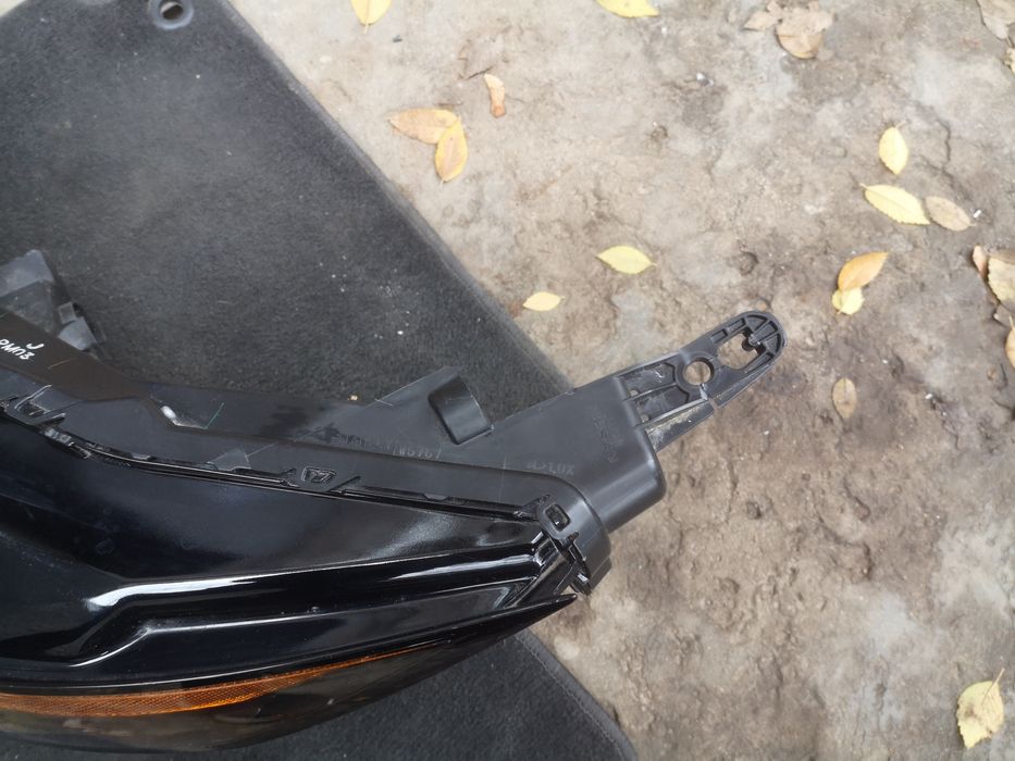 Фара Nissan Ariya левая