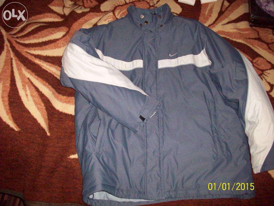 NIKE fajna kurtka na zimę stan bdb rozm. L (XL) z dopinanym kapturem