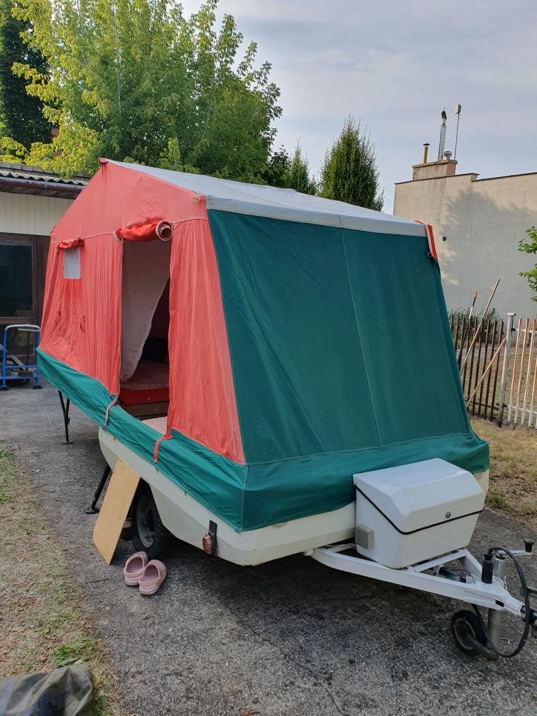 Przyczepa namiotowa skiff2