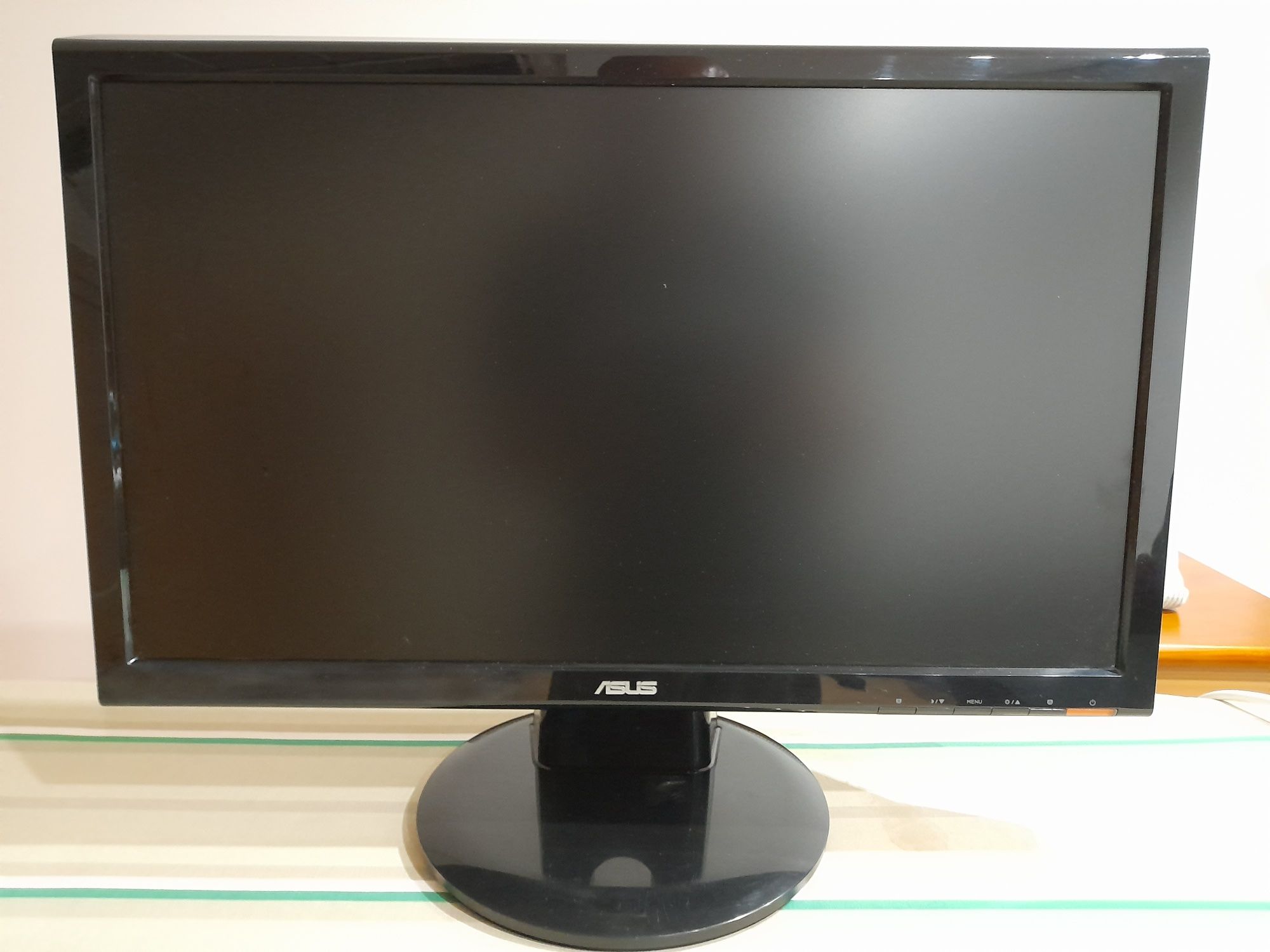 Monitor ASUS 22"