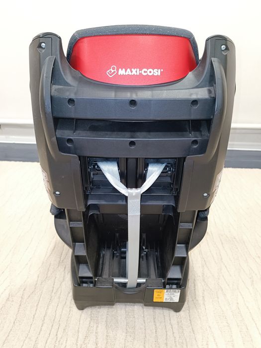 Дитяче автокрісло Maxi-Cosi Tobi
призначене для дітей від 9 місяців до