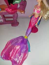 Barbie Magiczne perły, Salon fryzjerski Syrenki