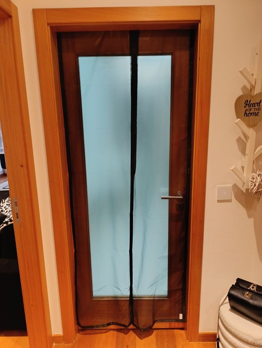 NOVO - Porta mosquiteira com fecho magnético