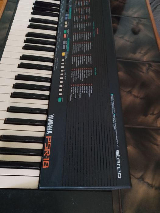 Keyboard Yamaha PSR18