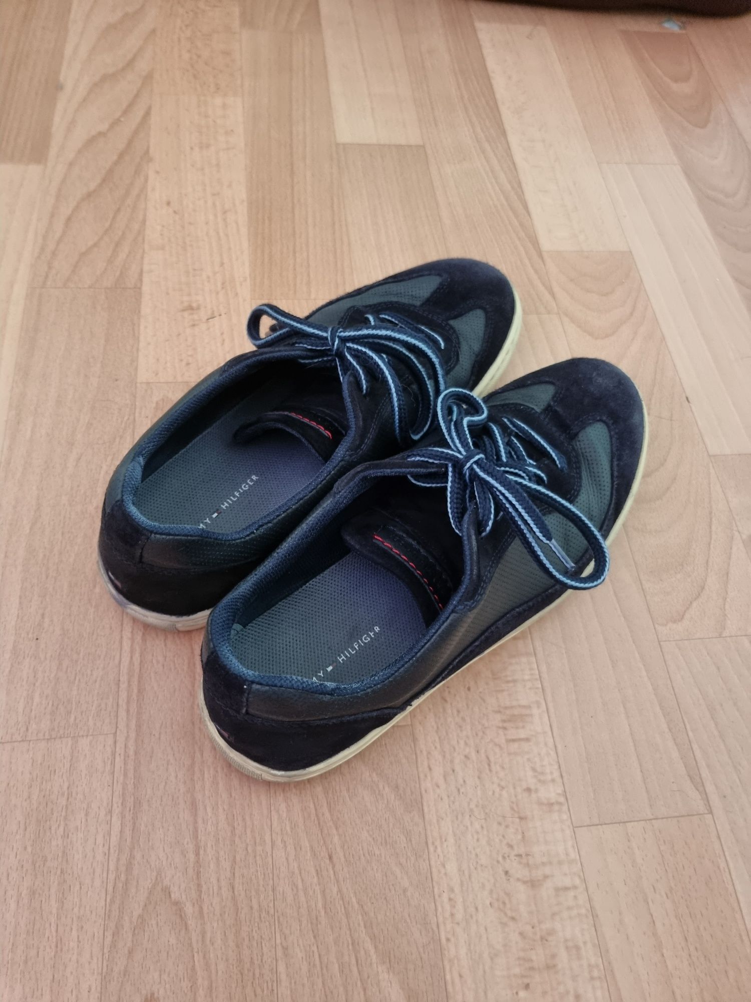 Продам кеды Tommy Hilfiger