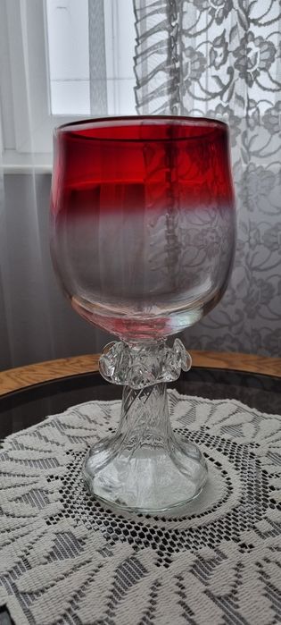 Czerwony wazon Tarnowiec