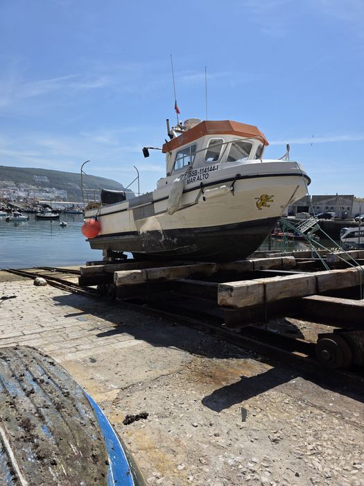 Barco pesca profissional  de coluna bravo 2com  licencas covos  ,redes