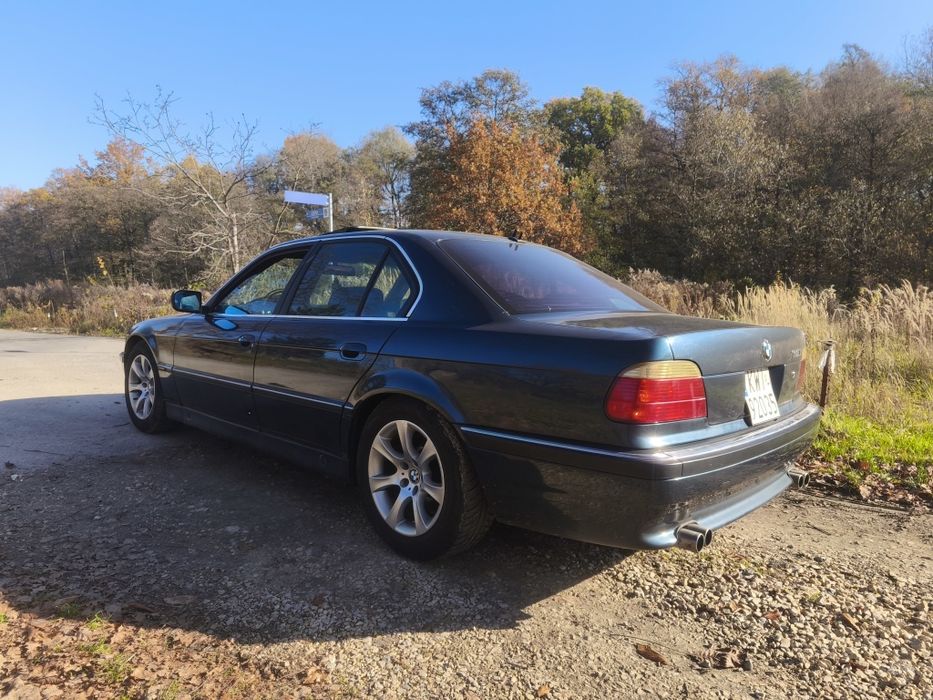 BMW E38 Seria 7 4.4 V8 Benzyna Gaz