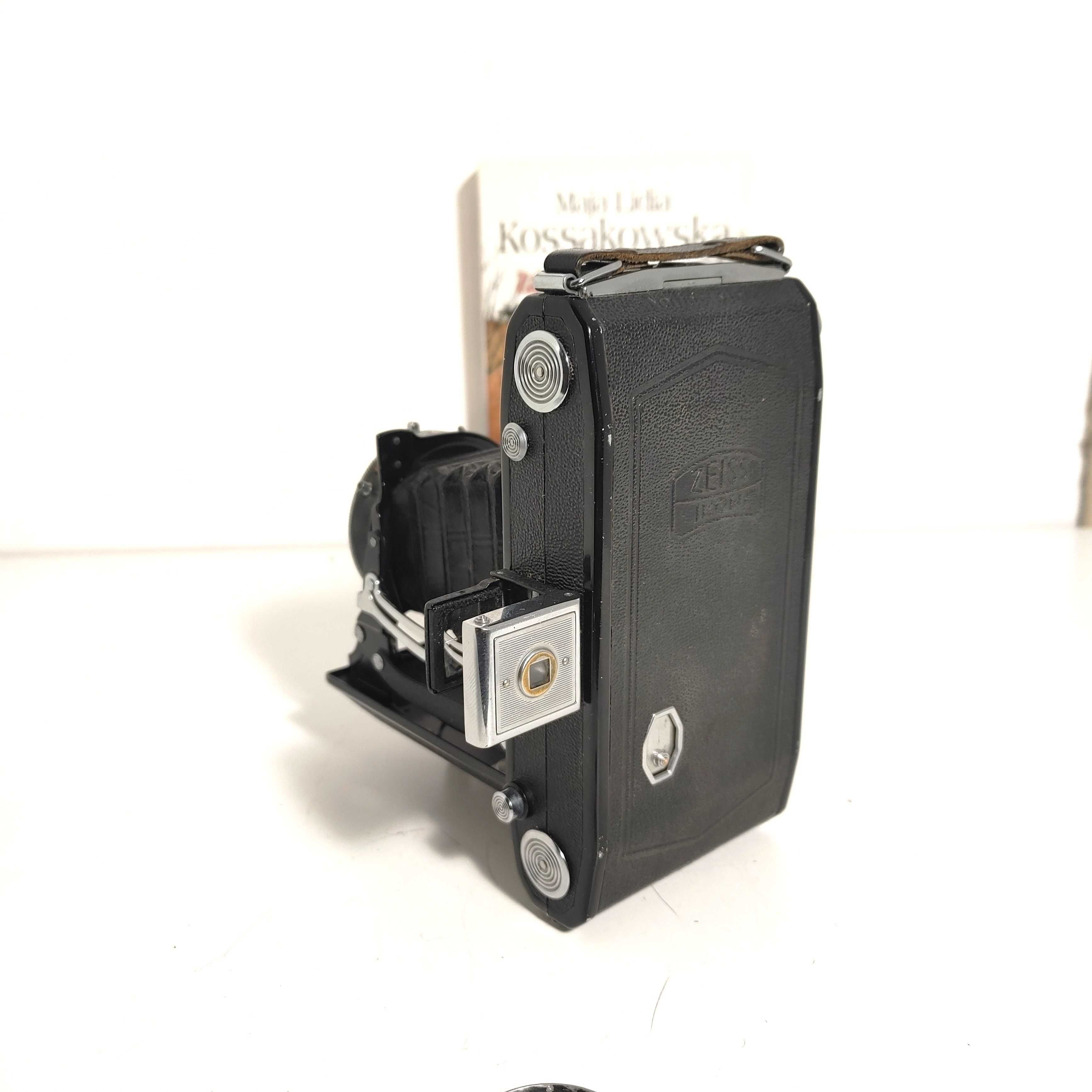 Aparat mieszkowy Ikon Zeiss NETTAR  515/2 model powojenny Ładny Stan