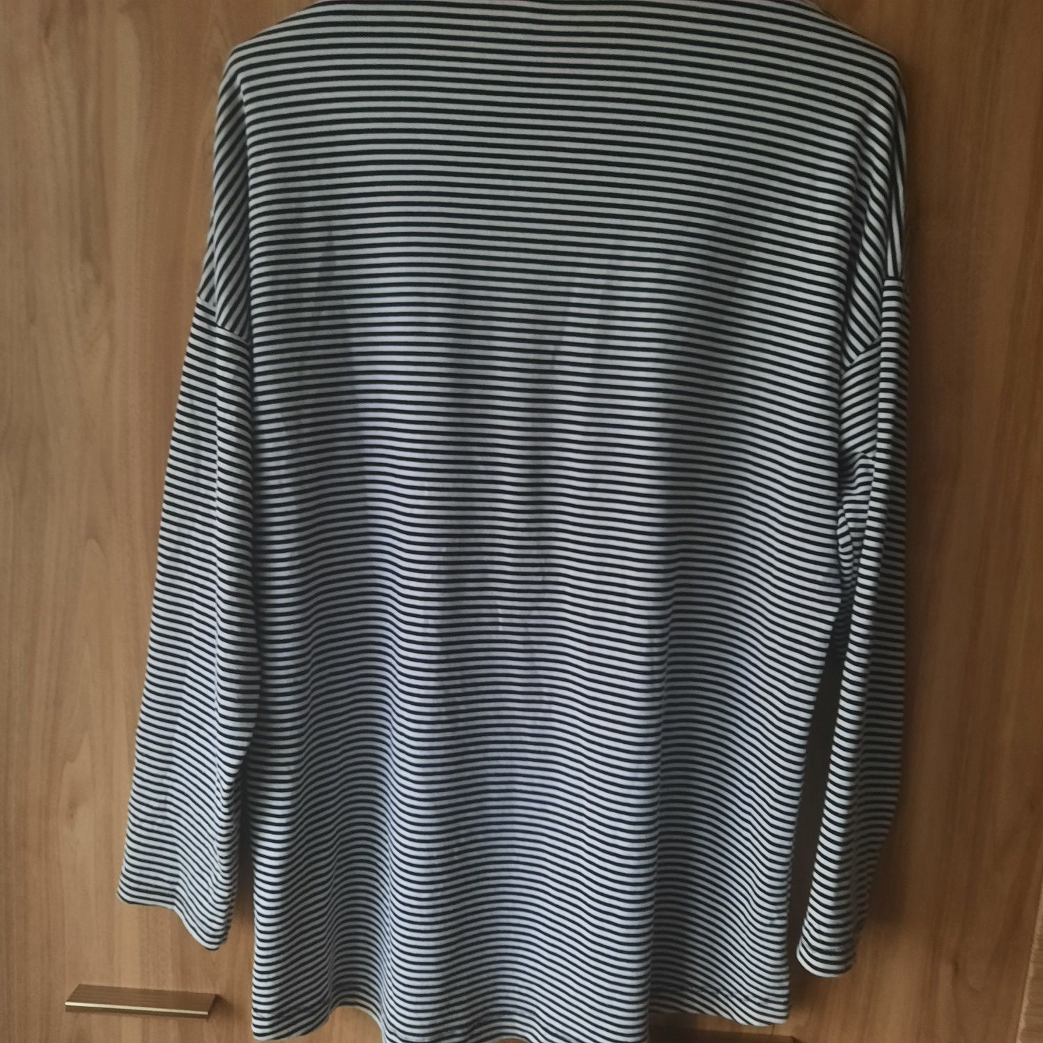 Czarno biała bluza 42r
