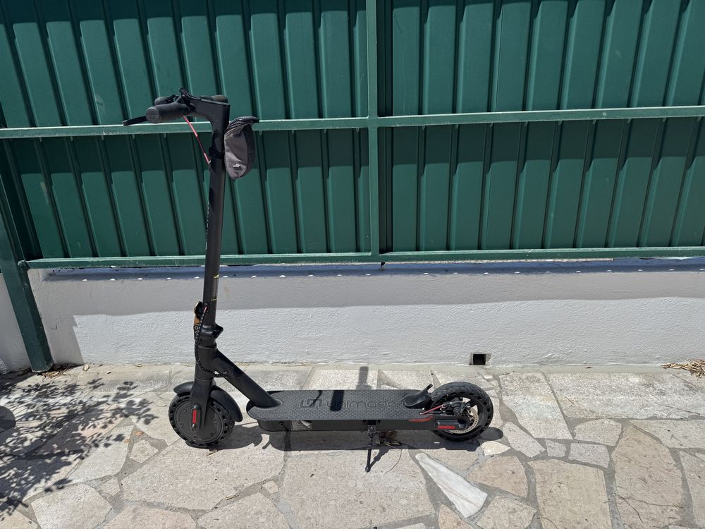 Trotinete Unimade Elétrica L301UA