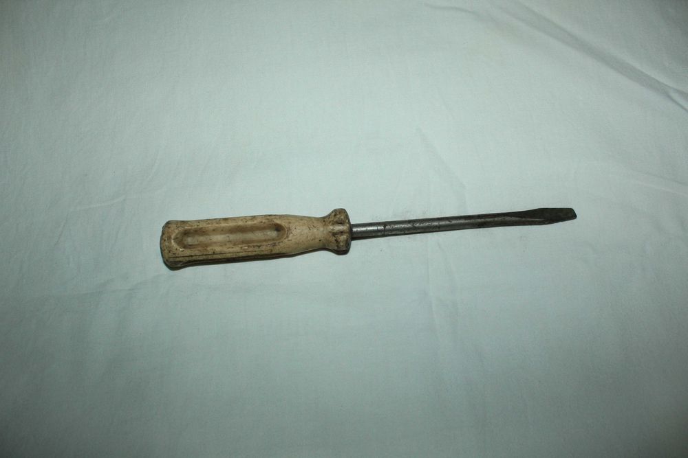 Śrubokręt biały 25 cm czasy PRL