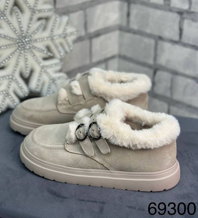 Жіночі шкіряні зимові анатомічні черевики в кольорах