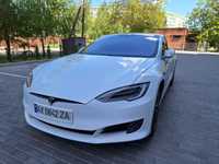 Tesla model "S" - 535 ЛС