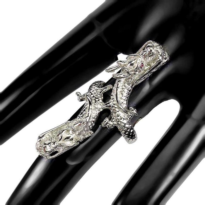 Серебряное кольцо" Дракон"с родолит гранатом.Размер 17.Серебро925 п